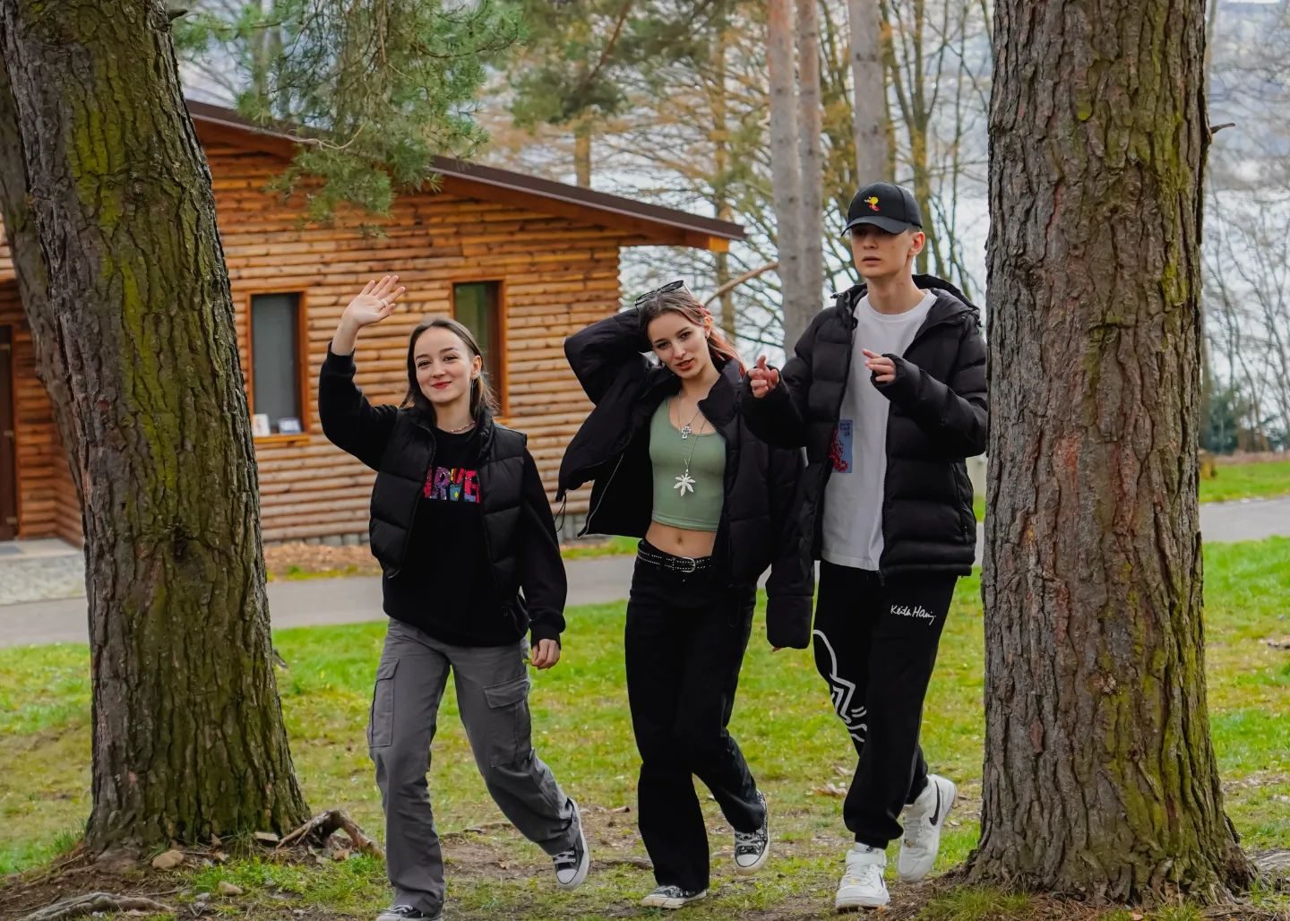 22FF-341000635_905242530868288_4923004598143246903_n-web